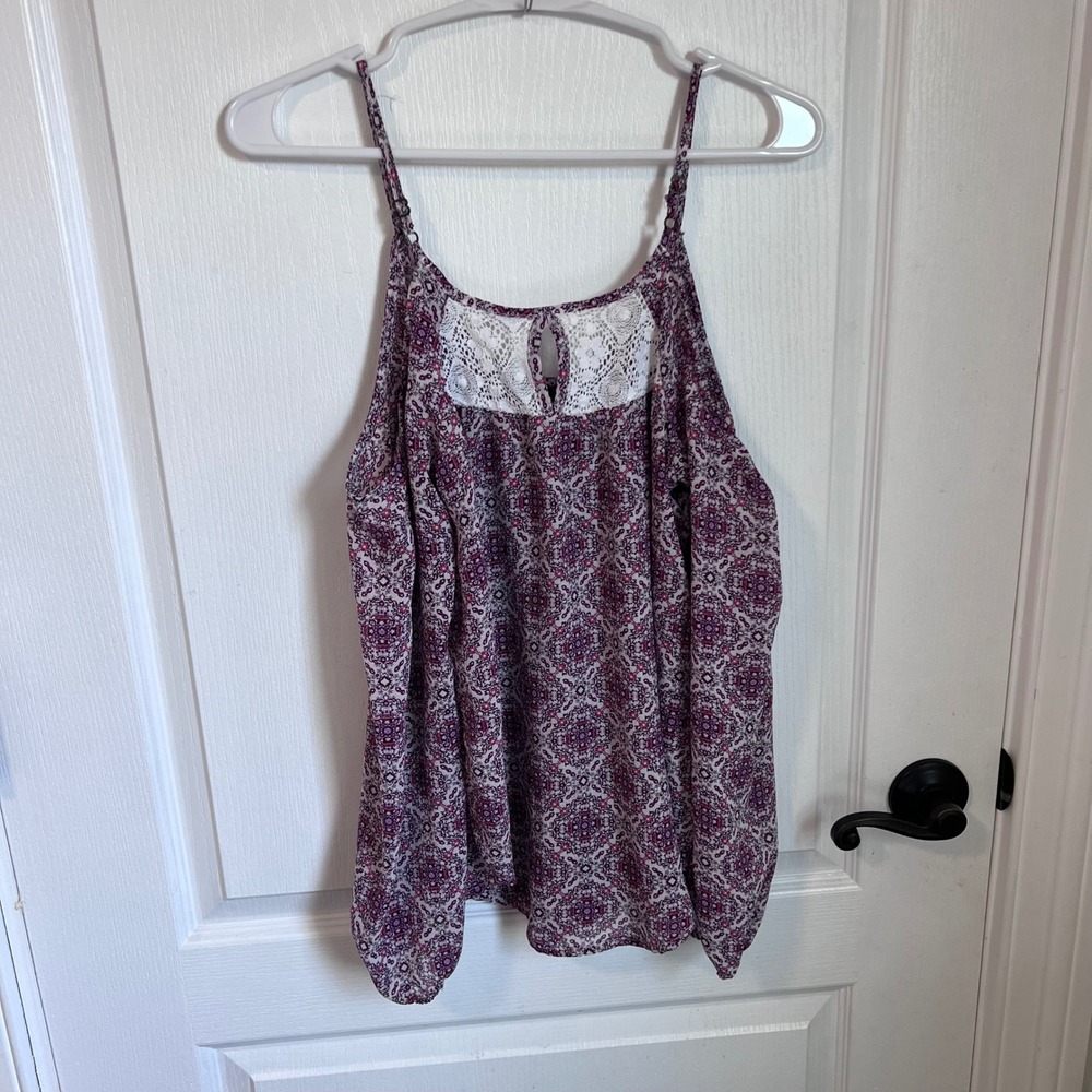 Women's Purple Medallion Cold Shoulder Lace Blouse Size XS NKW18862HU PREOWNED